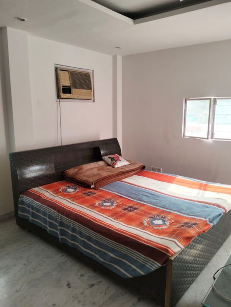 Bedroom, jawahar nagar 3 Bedroom 210000000 Sq.Yd. Builder Floor In Jawahar Nagar Delhi 10460786