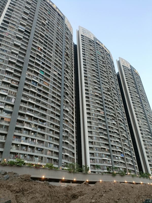 2 BHK + Pooja Room 1250 Sq.Ft. Apartment in Paradise Sai World Empire