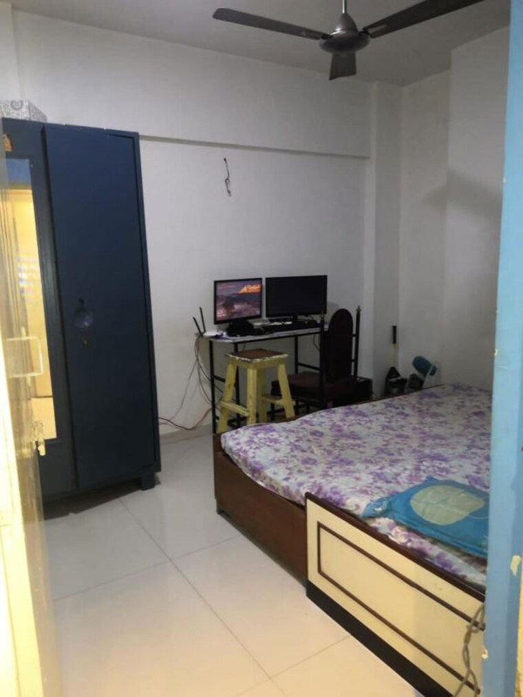 Bedroom, gala-lifestyle-pride-residency 1 Bedroom 300 Sq.Ft. Apartment In Kasarvadavali Thane 10460797