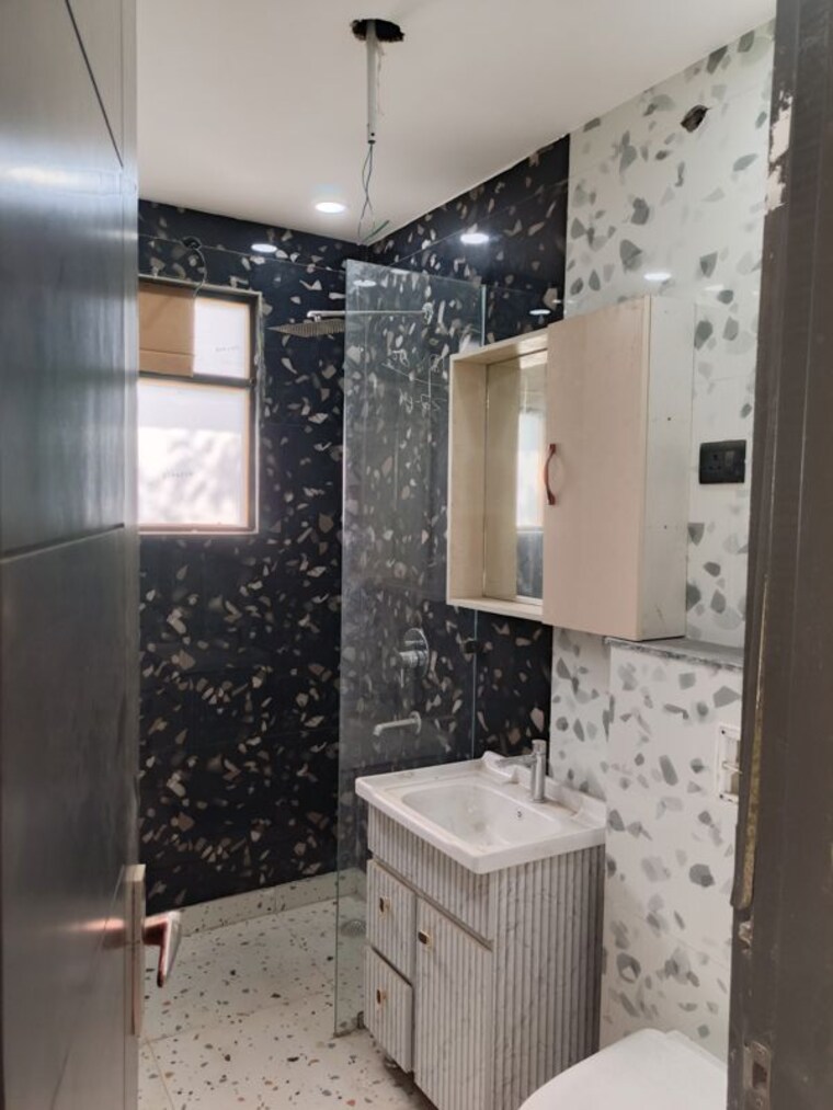 Team Area, bp-homes 4 Bedroom 250 Sq.Yd. Builder Floor In Sector 85 Faridabad 10460801