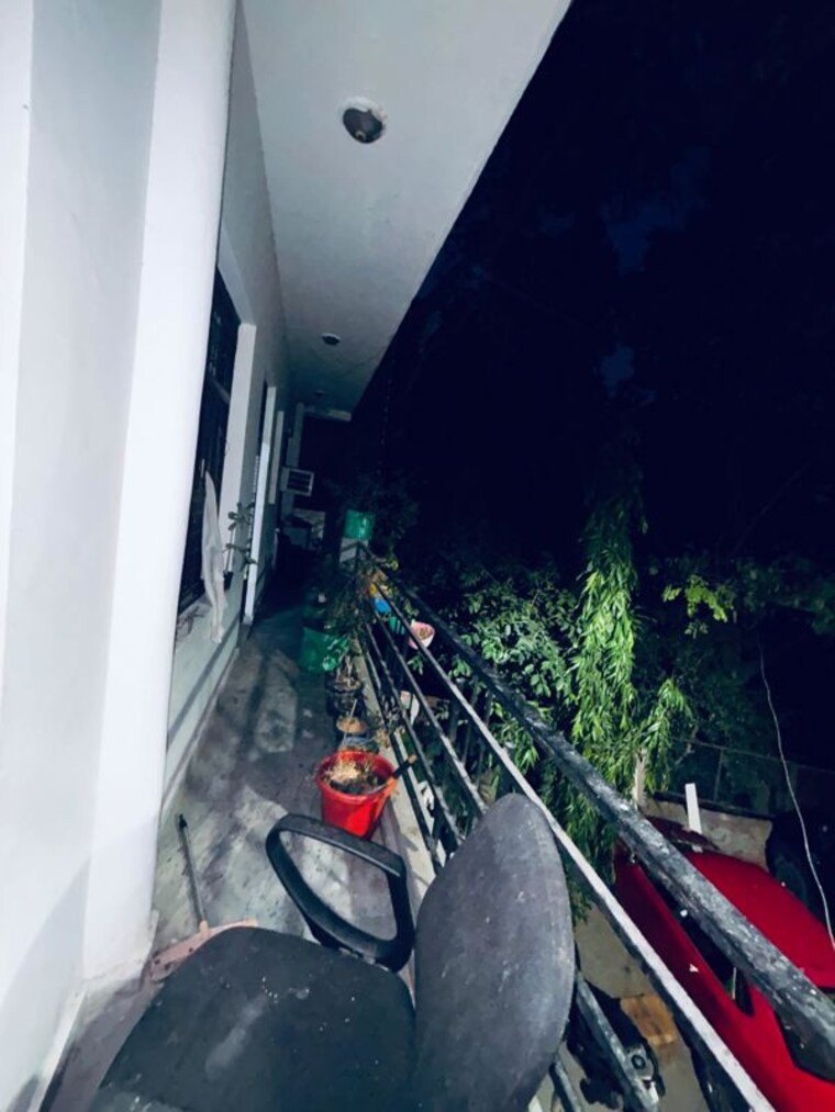 Balcony, malviya nagar 1 Bedroom 550 Sq.Ft. Builder Floor In Malviya Nagar Delhi 10460803