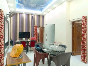 Team Area in 6 BHK Independent House at Barisha – for Sale