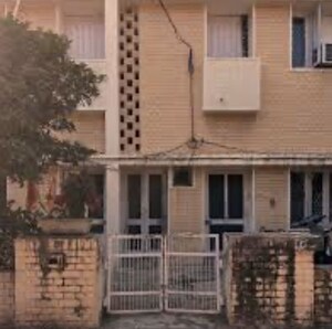  Plot For Sale in Sector 21