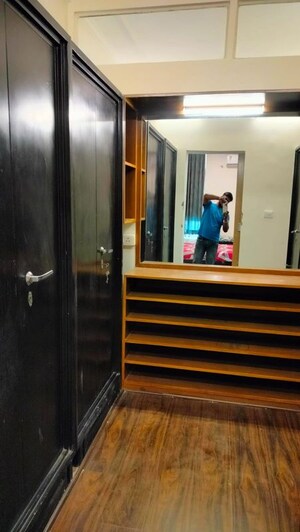 Furnished Amenities in 1 BHK Apartment at Ansal Sushant Estate, Sector 52 – for Rent