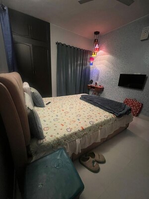 Bedroom in 3 BHK Builder Floor at Safdarjung Enclave – for Rent