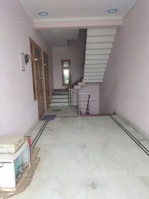 Room in 3.5 BHK Builder Floor at Sushant Golf City – for Rent
