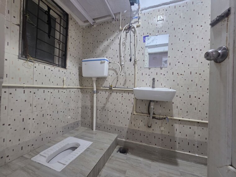 Bathroom, royal-palms 3 Bedroom 1250 Sq.Ft. Apartment In Goregaon East Mumbai 10460894