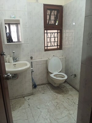 Bathroom in 4 BHK Independent House at Happy Homes BTM Layout, Btm Layout – for Rent