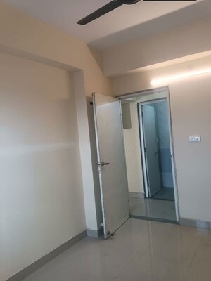 Room in 1 BHK Apartment at Sector 14 Dwarka – for Rent