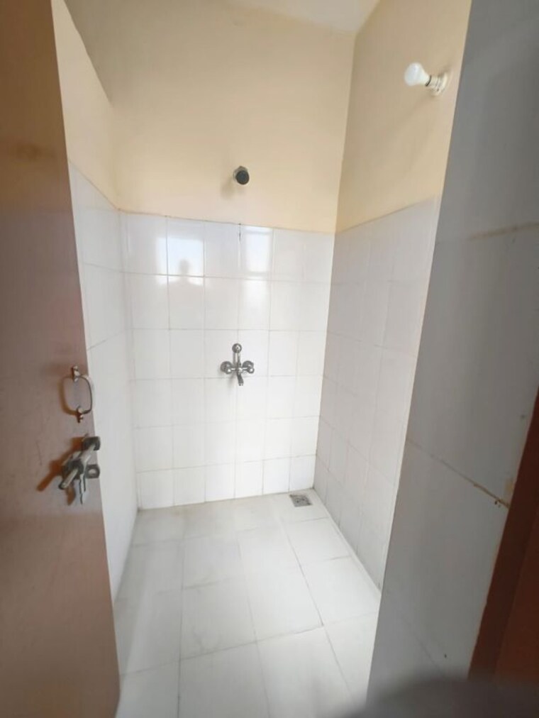Bathroom, adani-aangan 1 Bedroom 420 Sq.Ft. Apartment In Sector 89a Gurgaon 10460938