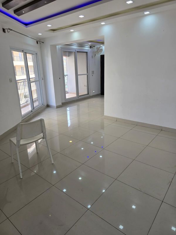 3 BHK + Pooja Room 1700 Sq.Ft. Apartment in Century Breeze