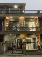 4 BHK + Pooja Room 120 Sq.Yd. Villa in Sector 115