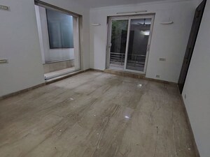 Room in 4 BHK Builder Floor at Saket – for Rent