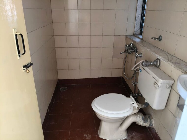 Bathroom, ahuja-harbour-estate 2 Bedroom 750 Sq.Ft. Apartment In Nerul Sector 19a Navi Mumbai 10461061