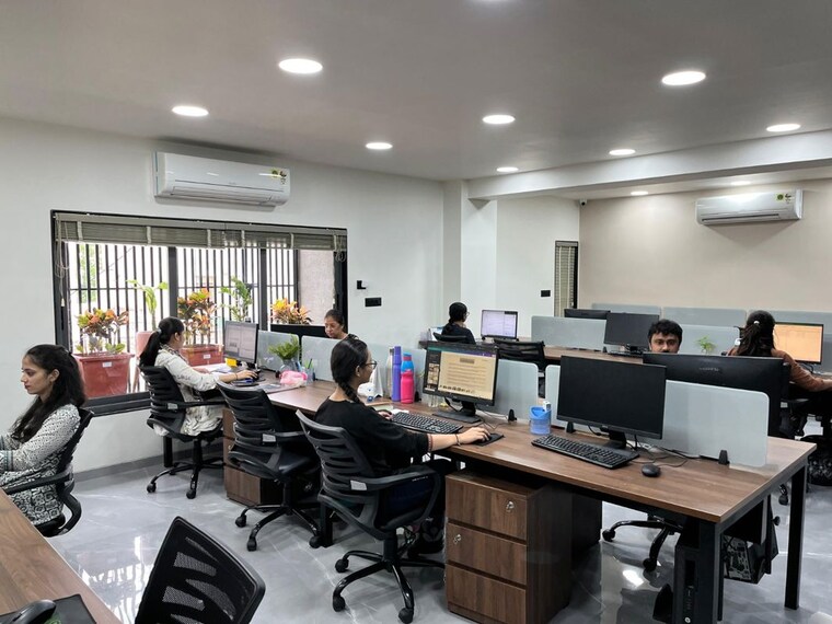 Team Area, navrangpura Commercial Office Space 1835 Sq.Ft. In Navrangpura Ahmedabad 10461064