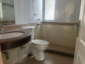 Bathroom in 3.5 BHK Apartment at Bestech Park View City 2, Sector 49 – for Rent