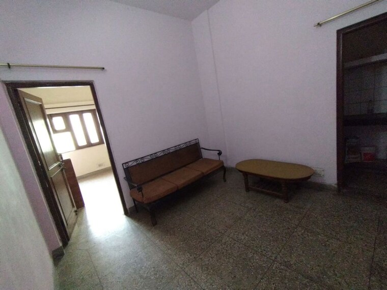 Living Room, jawahar nagar 3 Bedroom 60 Sq.Yd. Builder Floor In Jawahar Nagar Delhi 10461071
