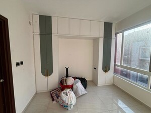 Room in 2.5 BHK Apartment at Urbanrise On Cloud 33, Bachupally – for Rent
