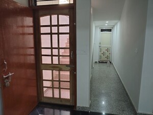 Room in 2 BHK Apartment at Jagatpura – for Rent