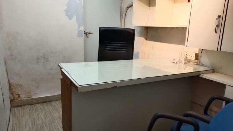 Kitchen, kuber-complex Commercial Office Space 450 Sq.Ft. In Andheri West Mumbai 10461106