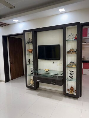 Room in 2 BHK Apartment at Kamgar Putala Vasahat – for Sale