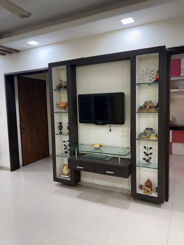 Room, kamgar putala vasahat 2 Bedroom 978 Sq.Ft. Apartment In Kamgar Putala Vasahat Pune 10461048