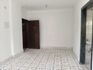 Room in 1 BHK Apartment at Safal Complex, Nerul – for Rent