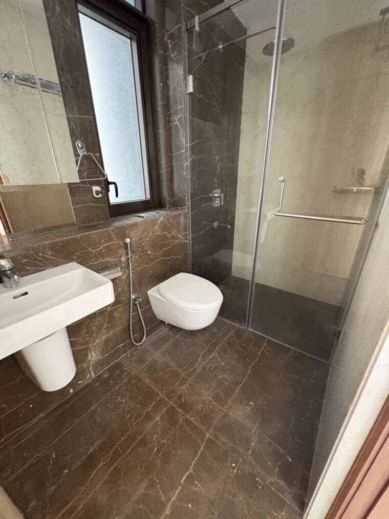 Bathroom, lodha-the-park 3 Bedroom 893 Sq.Ft. Apartment In Worli Mumbai 10461197