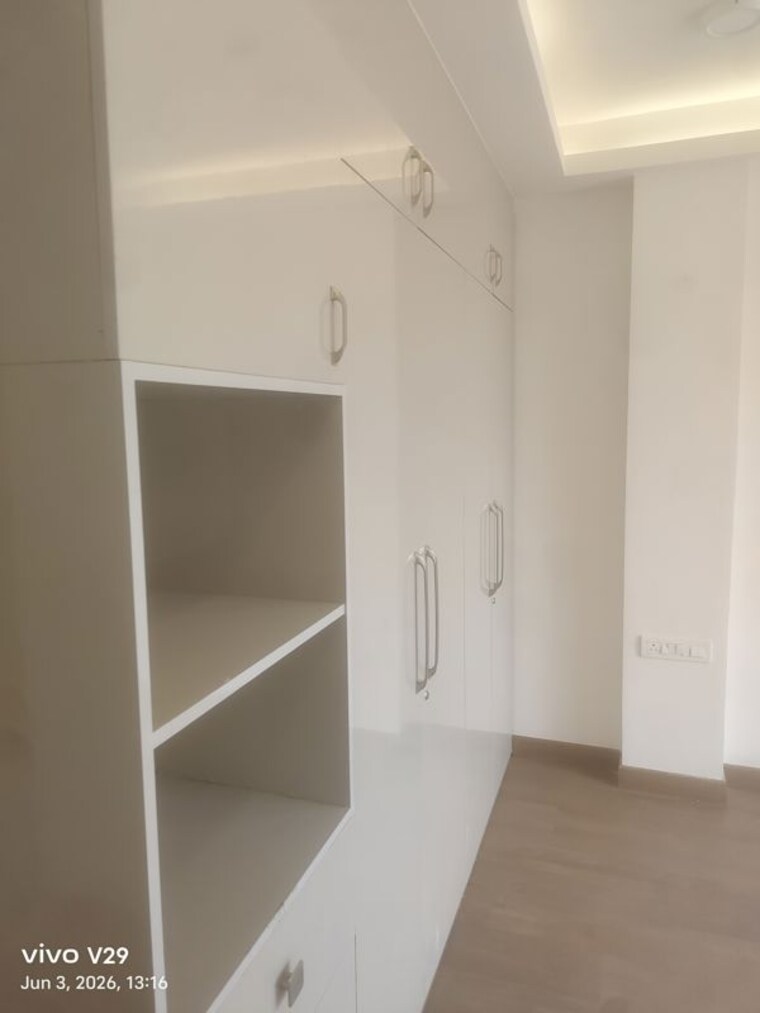 Bathroom, vipul-belmonte 3 Bedroom 2400 Sq.Ft. Apartment In Sector 53 Gurgaon 10461168