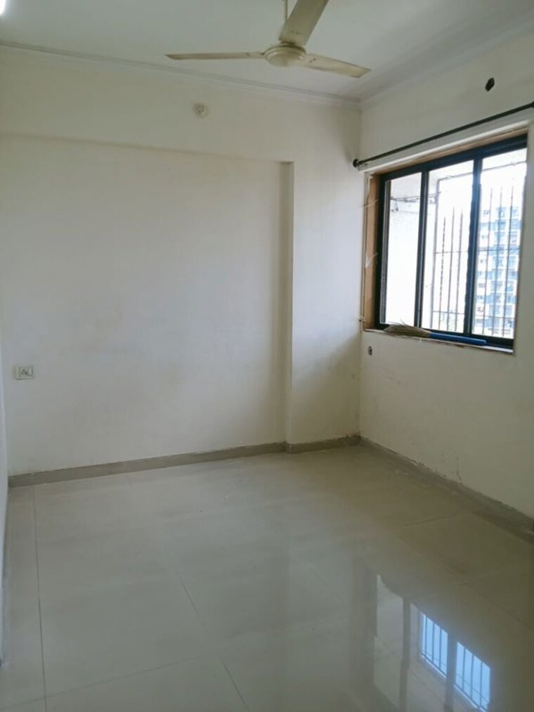 Room, puranik-hometown 1.5 Bedroom 650 Sq.Ft. Apartment In Ghodbunder Road Thane 10461199