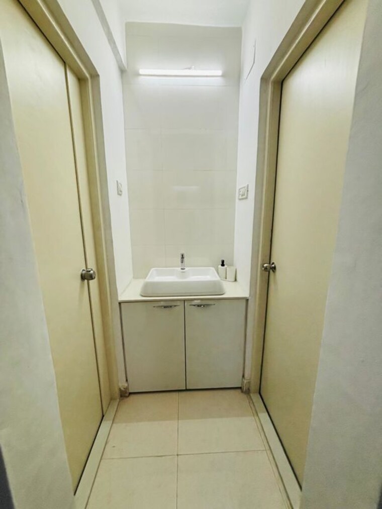 Bathroom, gangadham-apartment 1 Bedroom 650 Sq.Ft. Apartment In Market Yard Pune 10461198