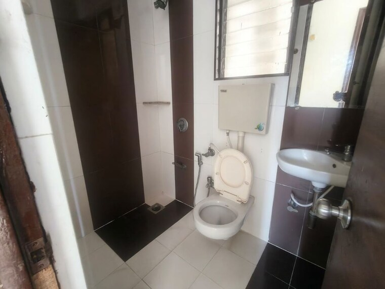 Bathroom, neelsidhi-atlantis 2 Bedroom 1050 Sq.Ft. Apartment In Nerul Navi Mumbai 10461204