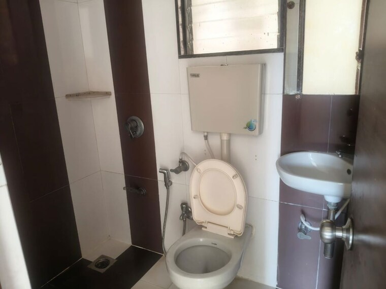 Bathroom, neelsidhi-atlantis 2 Bedroom 1050 Sq.Ft. Apartment In Nerul Navi Mumbai 10461204