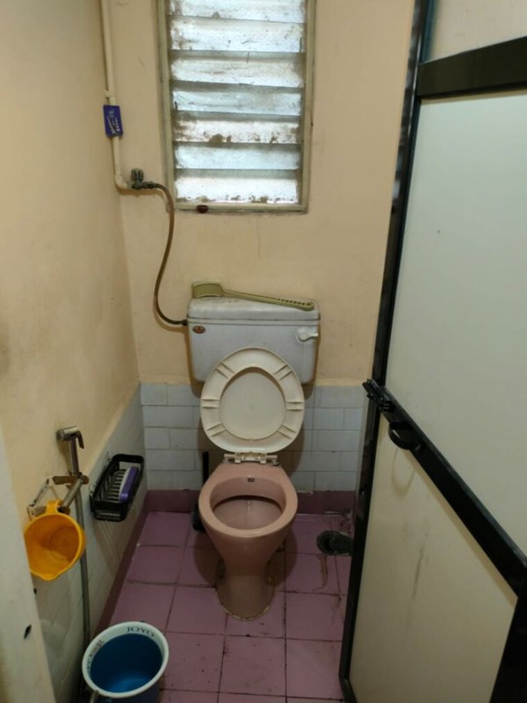 Bathroom, brindaban-mathura-chs 1 Bedroom 545 Sq.Ft. Apartment In Vrindavan Society Thane 10461150