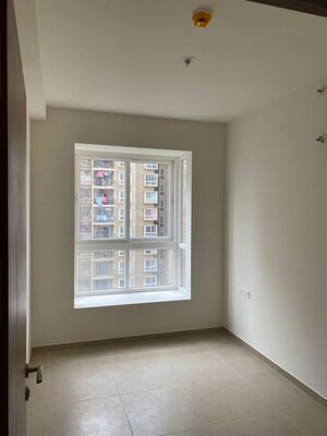 Room in 2.5 BHK Apartment at Bhartiya City Nikoo Homes 4, Thanisandra Main Road – for Rent