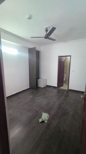 Room in 2.5 BHK Apartment at Habitech Panch Tatva, Tech Zone 4 Greater Noida – for Sale