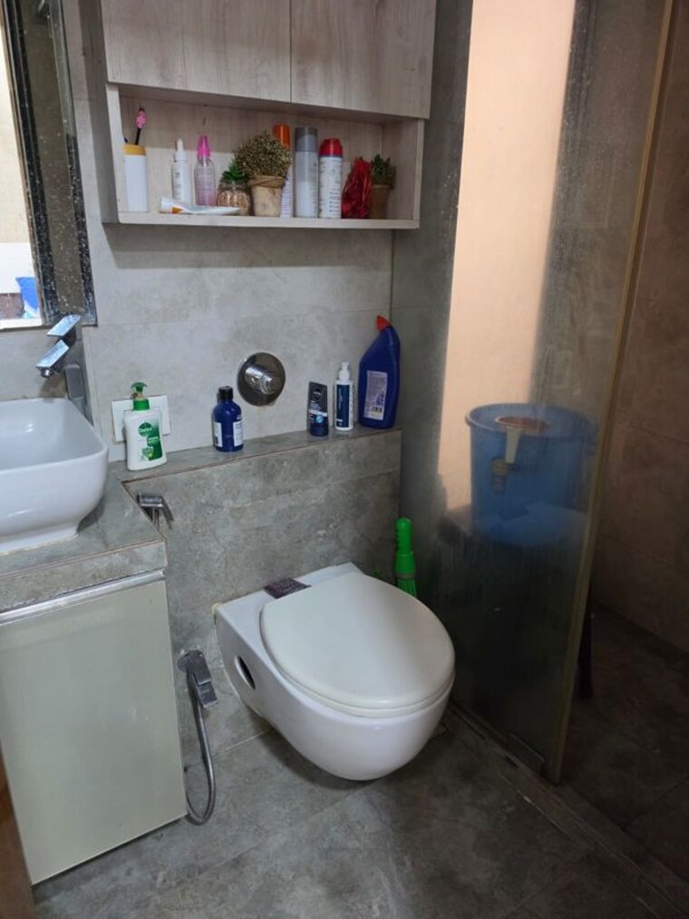 Bathroom, chandak-paloma 3 Bedroom 1400 Sq.Ft. Apartment In Goregaon East Mumbai 10461231