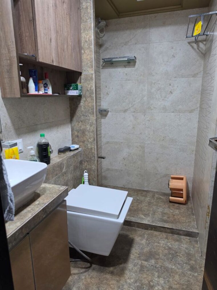 Bathroom, chandak-paloma 3 Bedroom 1400 Sq.Ft. Apartment In Goregaon East Mumbai 10461231