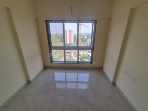 Room in 2 BHK Apartment at Aashirwad Apartments Santacruz, Santacruz East – for Rent