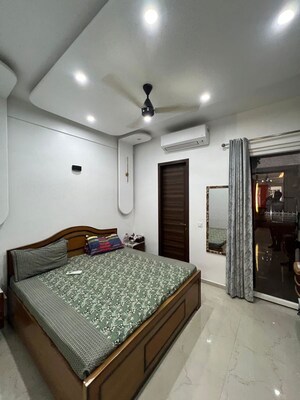 Bedroom in 3 BHK Apartment at DLF Park Place, Sector 54 – for Sale