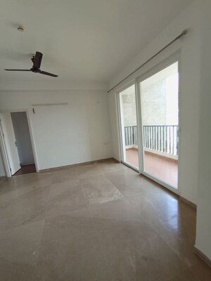 Room in 3 BHK Apartment at Mapsko Mount Ville, Sector 79 – for Rent