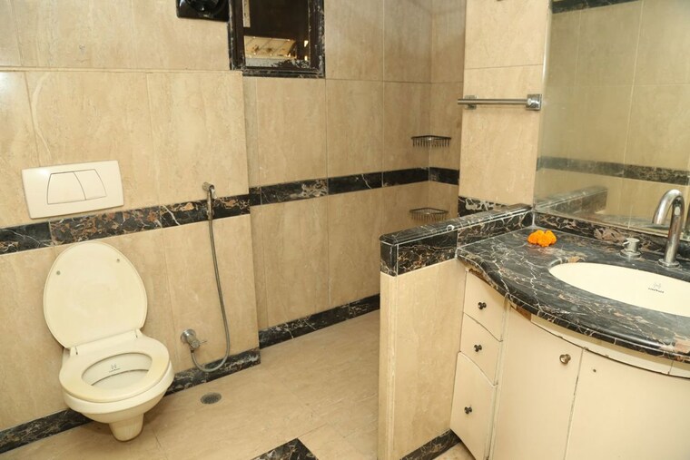Team Area, excellency-chs 4 Bedroom 2200 Sq.Ft. Apartment In Andheri West Mumbai 10461309
