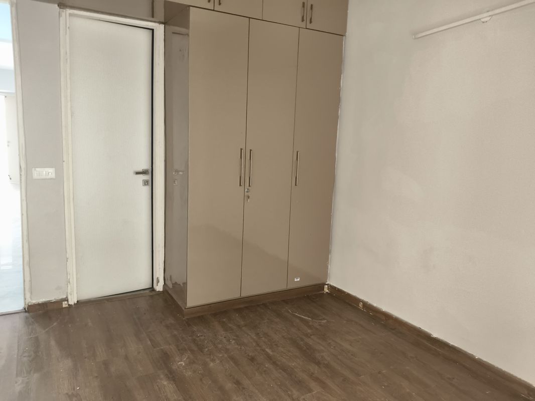 3 BHK + Basement 1300 Sq.Ft. Apartment in Signature Global City