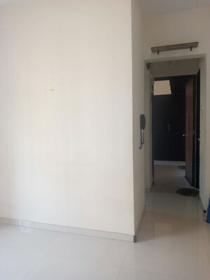 Room in 1 BHK Apartment at Rutu Enclave, Kasarvadavali – for Rent
