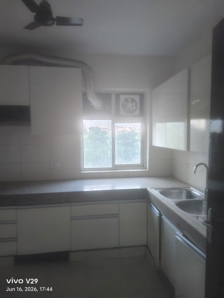 Kitchen, the-rama-apartment 4 Bedroom 2550 Sq.Ft. Apartment In Sector 43 Gurgaon 10461333