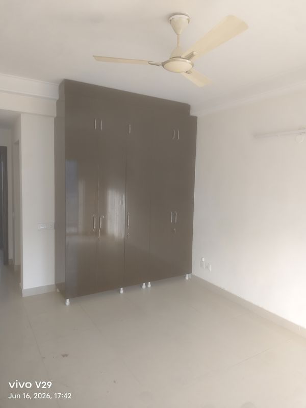 4 BHK + Servant Room 2550 Sq.Ft. Apartment in The Rama Apartment