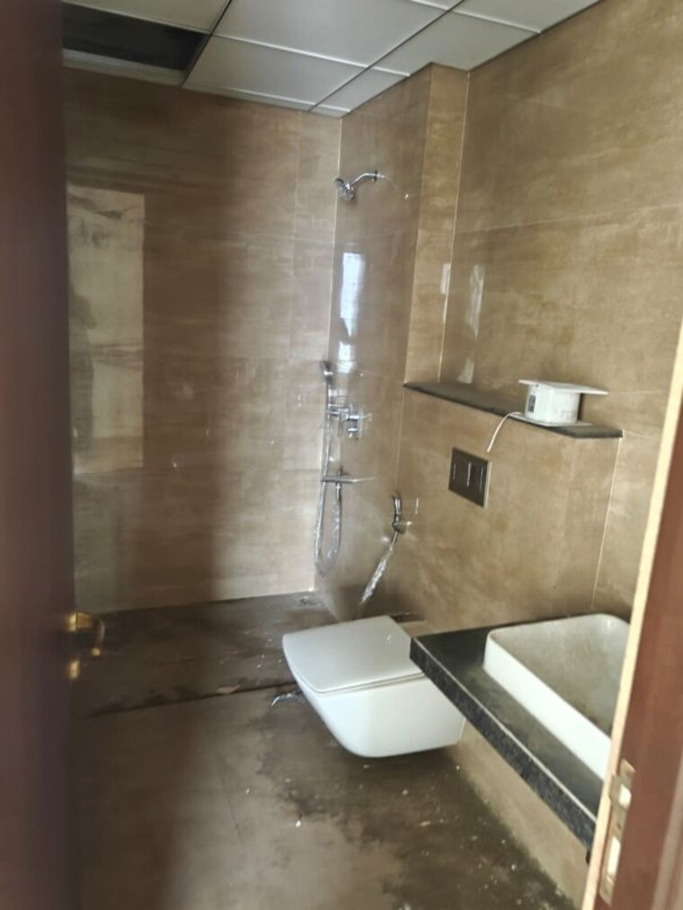 Bathroom, tata-88-east 5 Bedroom 1727 Sq.Ft. Apartment In Alipore Kolkata 10461358