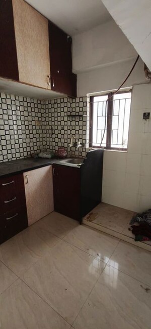 Team Area in 1 BHK Apartment at Vejalpur – for Rent