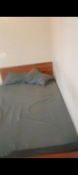 Room in 3 BHK Builder Floor at Vasant Kunj – for Rent
