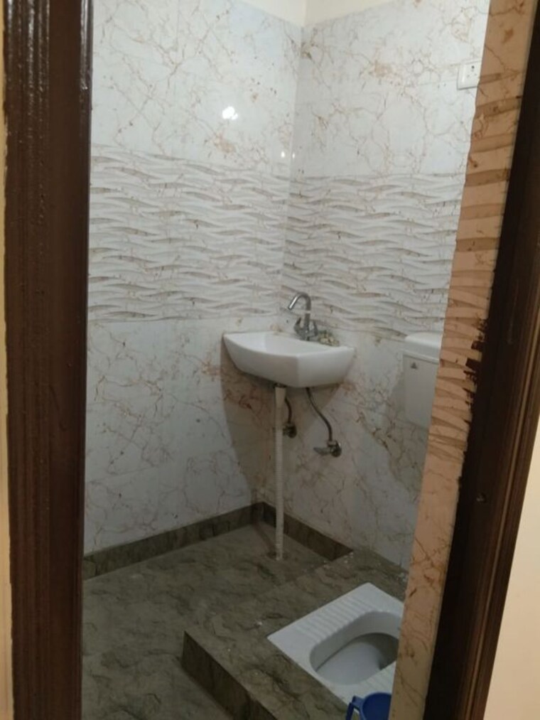 Bathroom, mehrauli 2 Bedroom 600 Sq.Ft. Builder Floor In Mehrauli Delhi 10460066